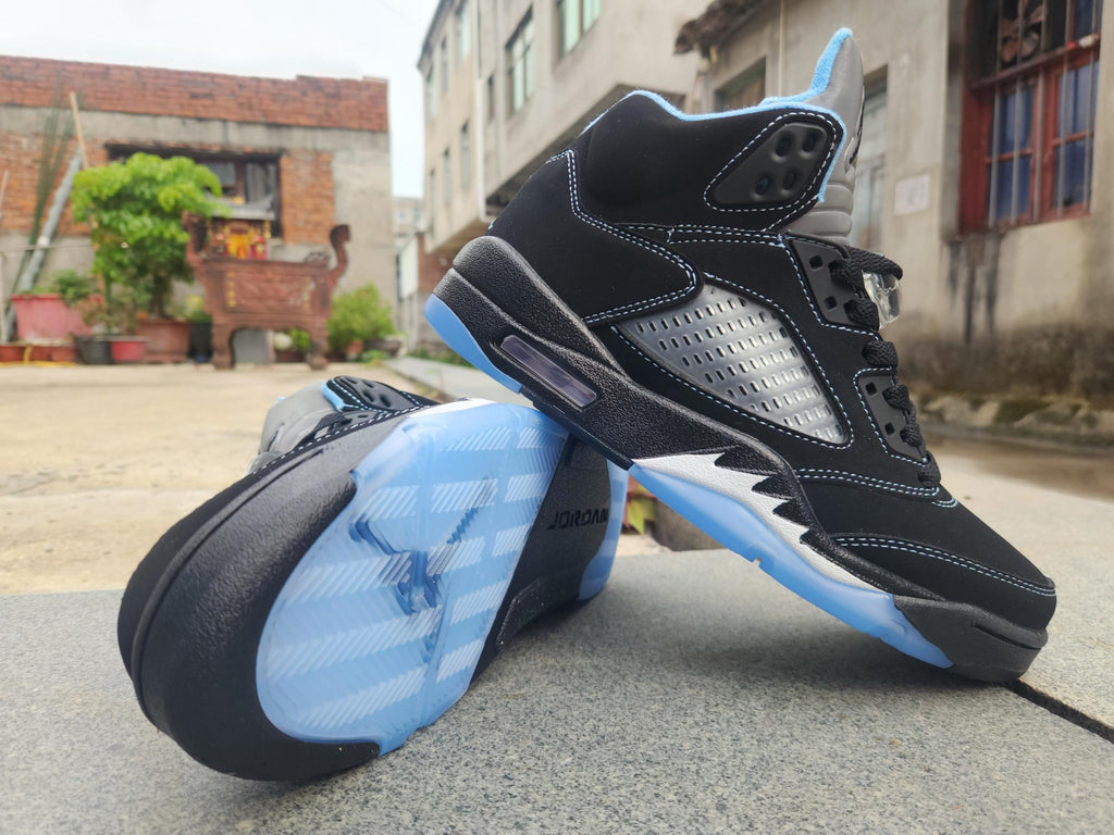 Air Jordan 5 Black & University Blue Sneakers | 36–47