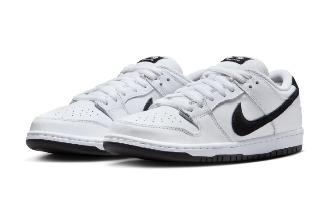 Nike SB Dunk Low Pro “White/Black/White” (120)