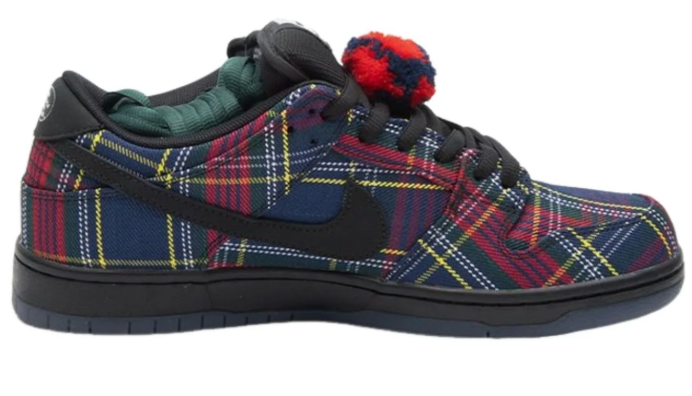 Nike SB x Nardwuar Dunk Low “Tartan” | II1493-600 (134)
